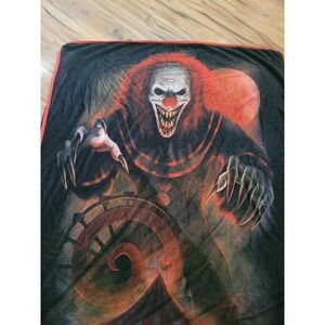Crouchy The Evil Clown Fleece Blanket From Spirit 46×60‎